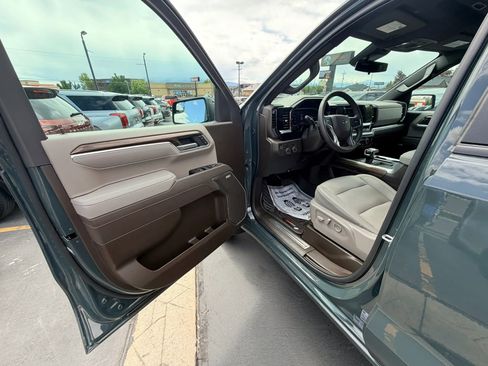 Used 2026 Chevrolet Silverado 1500 LT Trail Boss w/ Convenience Package II AWD/4WD image 10