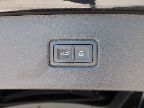 Used 2019 Audi Q7 3.0T Prestige AWD/4WD image 45
