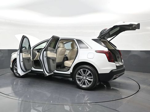 Used 2024 Cadillac XT5 Premium Luxury AWD/4WD image 31