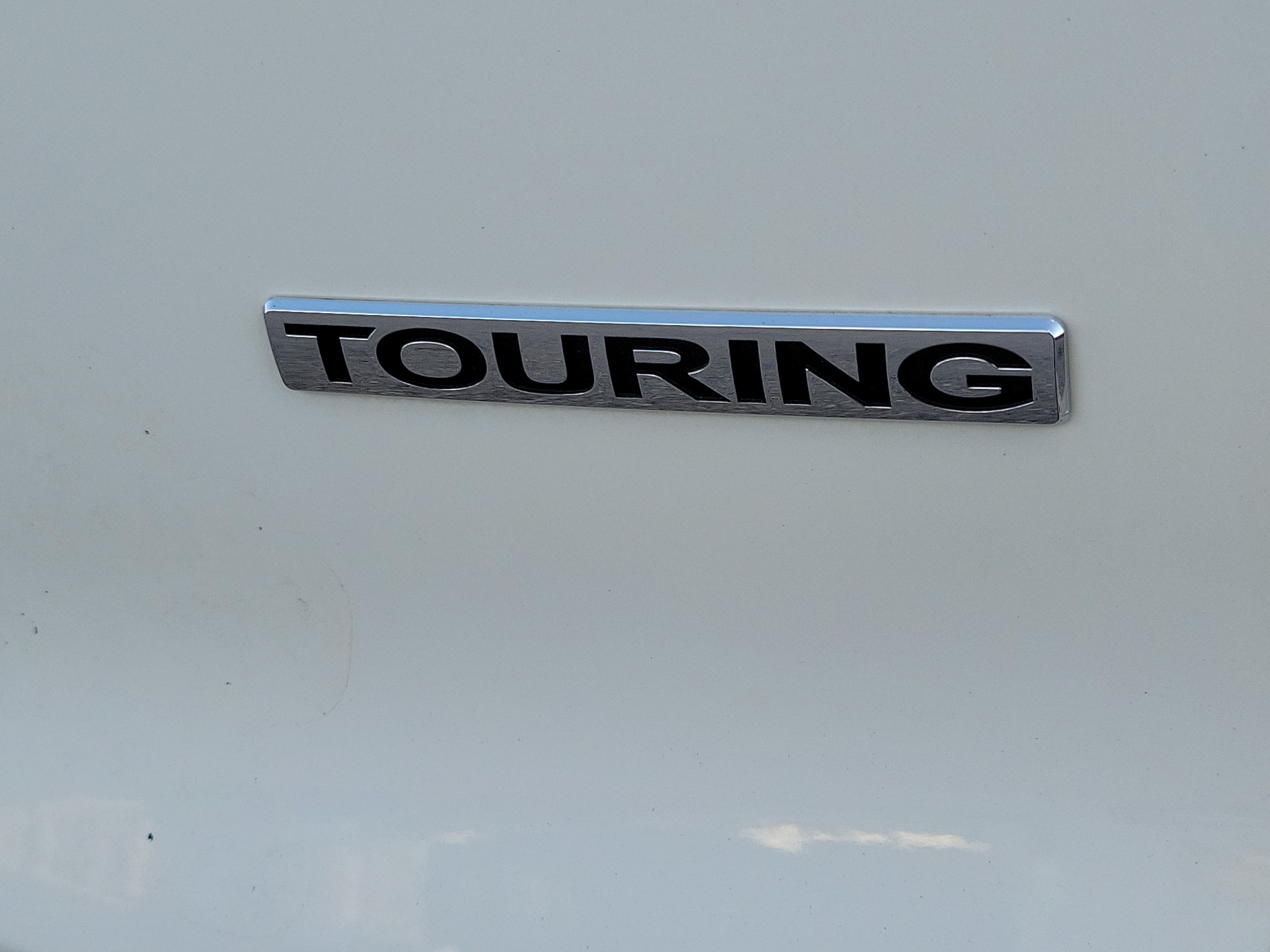 Used 2018 Honda Pilot Touring image 7