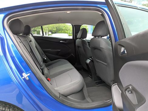 Used 2018 Chevrolet Cruze LT FWD image 34
