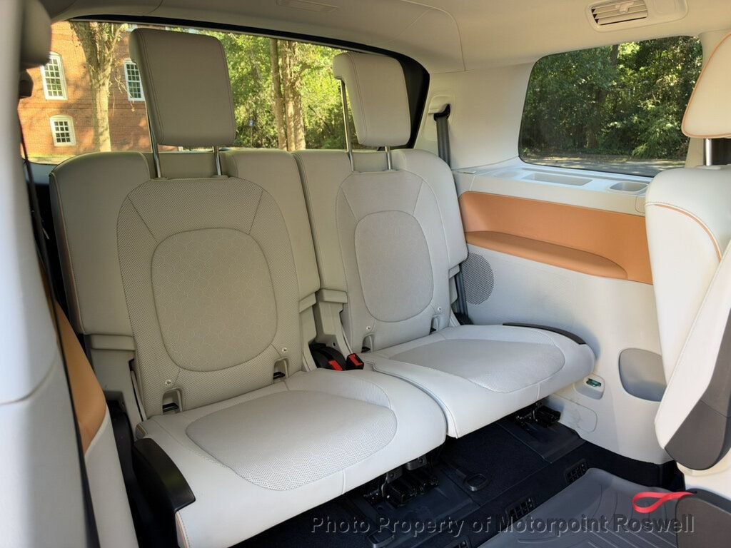 Used 2025 Volkswagen ID. Buzz 1st Edition AWD/4WD image 34