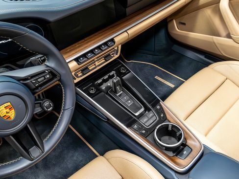 Used 2021 Porsche 911 Turbo S image 68