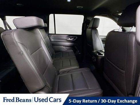 Used 2024 Chevrolet Suburban LT image 31