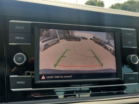 Used 2024 Volkswagen Jetta SE FWD image 26