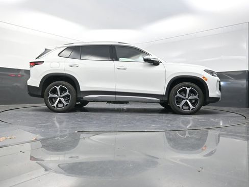 New 2026 Volkswagen Tiguan SE image 28