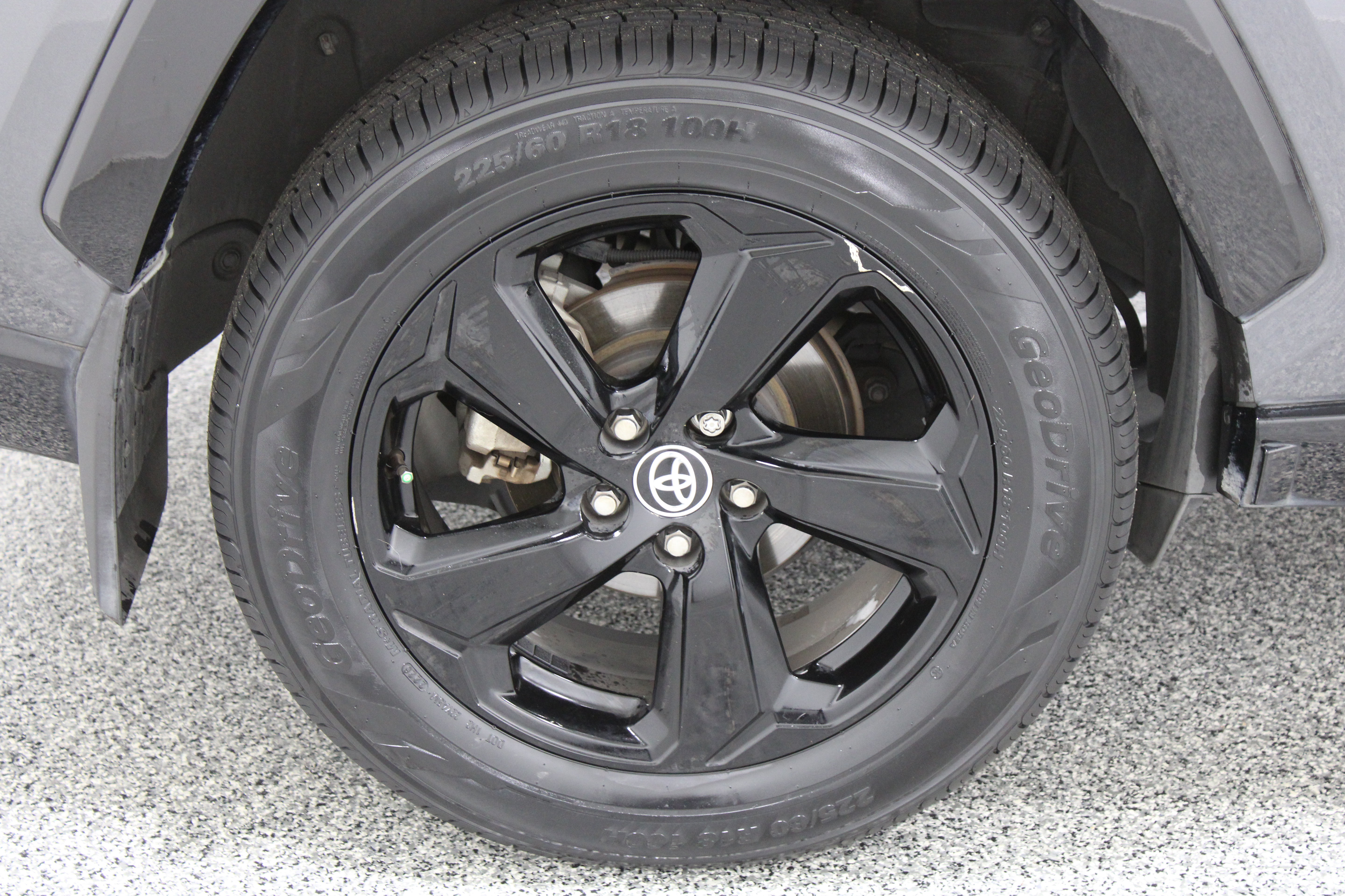 Used 2020 Toyota RAV4 XSE AWD/4WD image 6