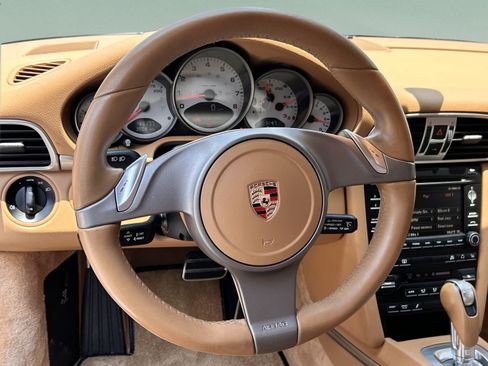 Used 2010 Porsche 911 Carrera 4S AWD/4WD image 8
