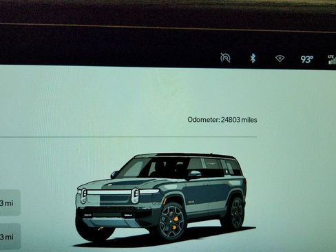 Used 2024 Rivian R1S Adventure AWD/4WD image 16