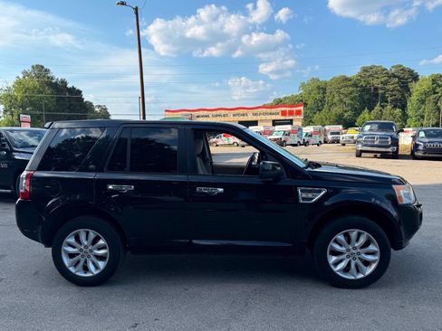 Used 2012 Land Rover LR2 HSE AWD/4WD image 8