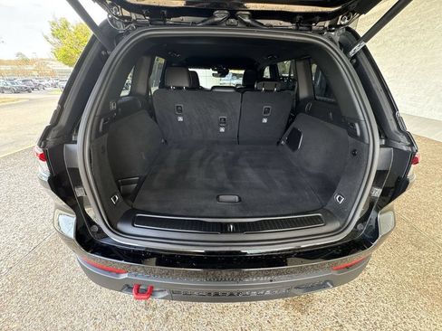 Used 2022 Jeep Grand Cherokee Trailhawk AWD/4WD image 26