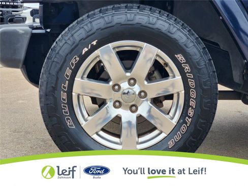 Used 2013 Jeep Wrangler Unlimited Sahara w/ Connectivity Group AWD/4WD image 20