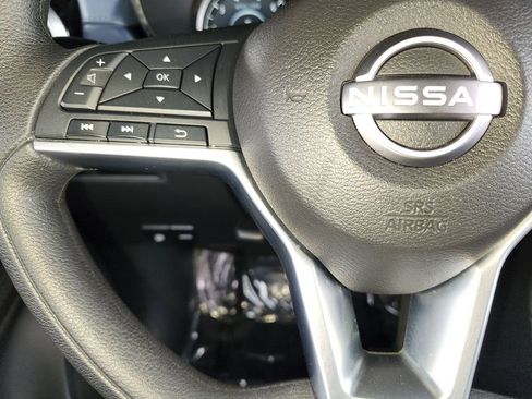 Used 2025 Nissan Versa SV image 23