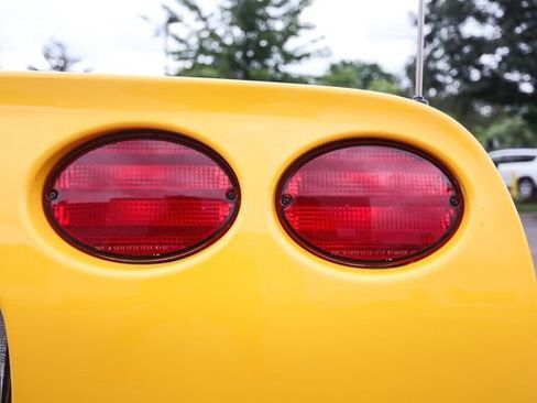 Used 2003 Chevrolet Corvette Convertible w/ Preferred Equipment Group1 RWD image 57