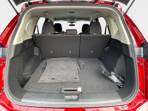Used 2026 Nissan Rogue S FWD image 9