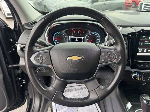 Used 2019 Chevrolet Traverse LT image 12