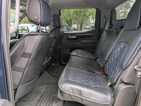 Used 2023 Chevrolet Silverado 1500 RST AWD/4WD image 11