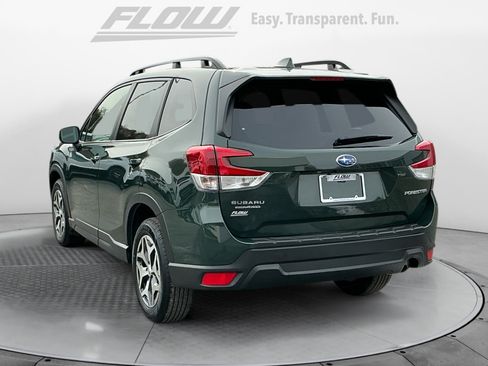 Used 2023 Subaru Forester Premium image 6