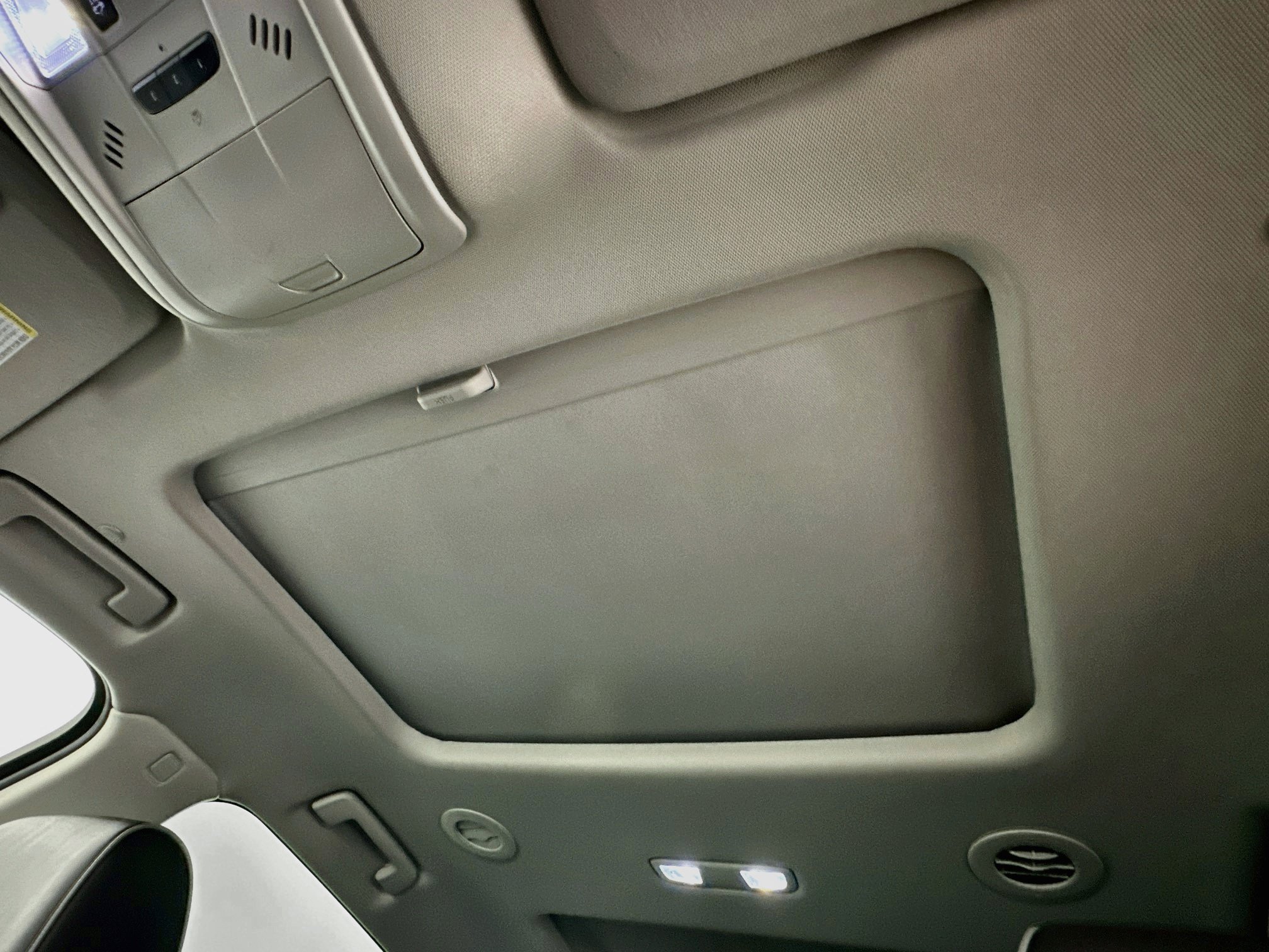 Used 2021 Buick Enclave Avenir w/ Avenir Technology Package FWD image 26