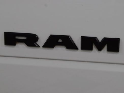 Used 2024 RAM 3500 Laramie w/ Night Edition image 16