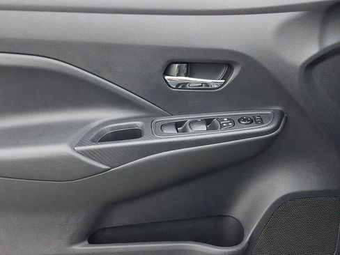 Used 2023 Nissan Versa SV w/ Trunk Package image 12