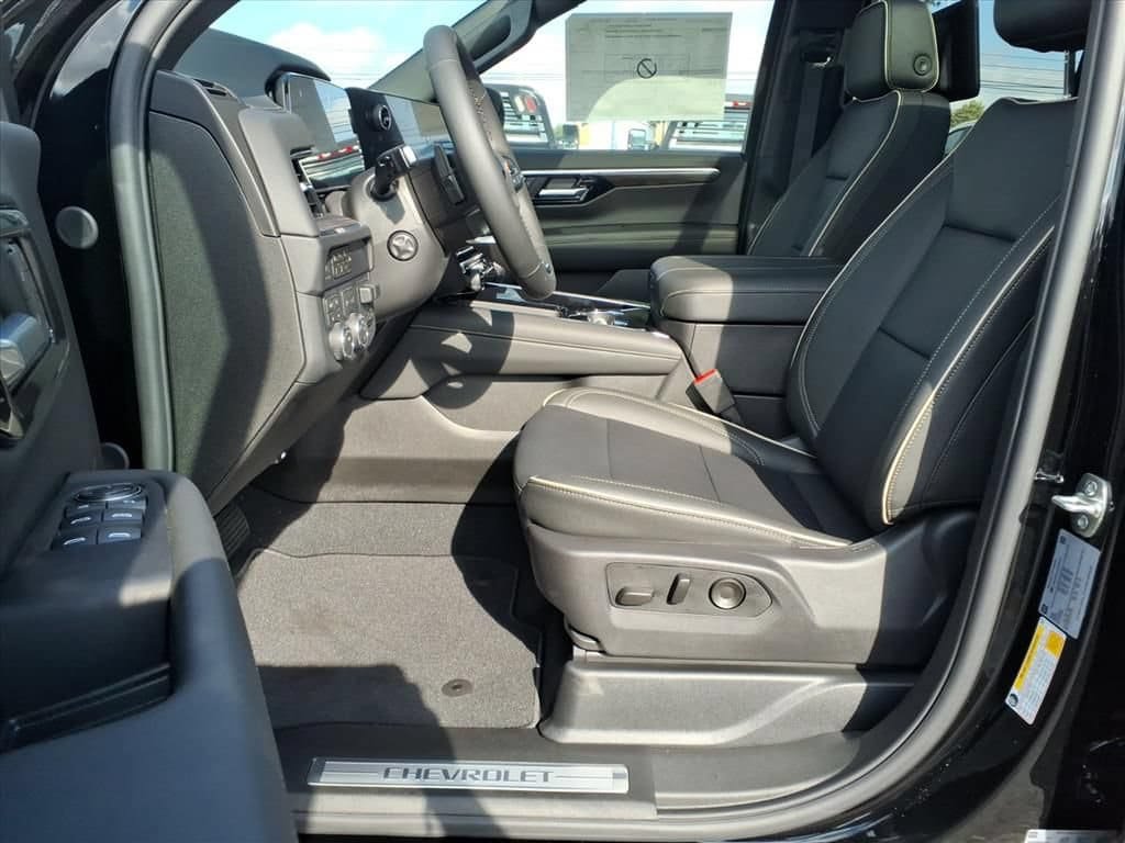 New 2026 Chevrolet Tahoe Premier AWD/4WD image 17