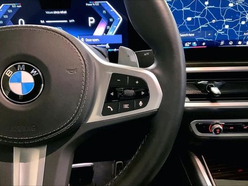 Used 2025 BMW X6 xDrive40i w/ Climate Comfort Package image 24