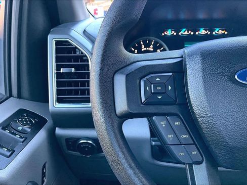 Used 2016 Ford F150 XLT image 23