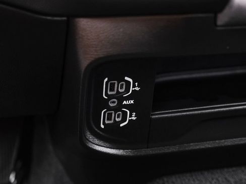 Used 2024 RAM 3500 Tradesman w/ Chrome Appearance Group AWD/4WD image 23
