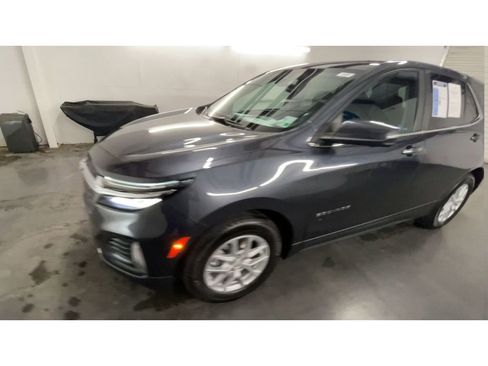 Used 2022 Chevrolet Equinox LT image 4