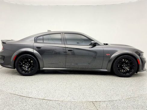 Used 2022 Dodge Charger Scat Pack image 4