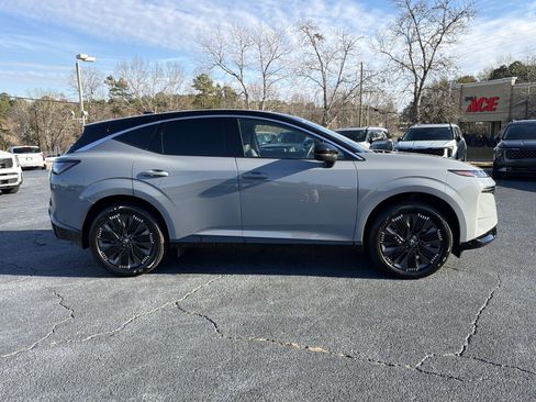 Used 2025 Nissan Murano Platinum w/ Cargo Package image 8