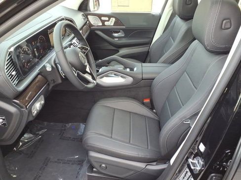 New 2026 Mercedes-Benz GLS 450 4MATIC image 13