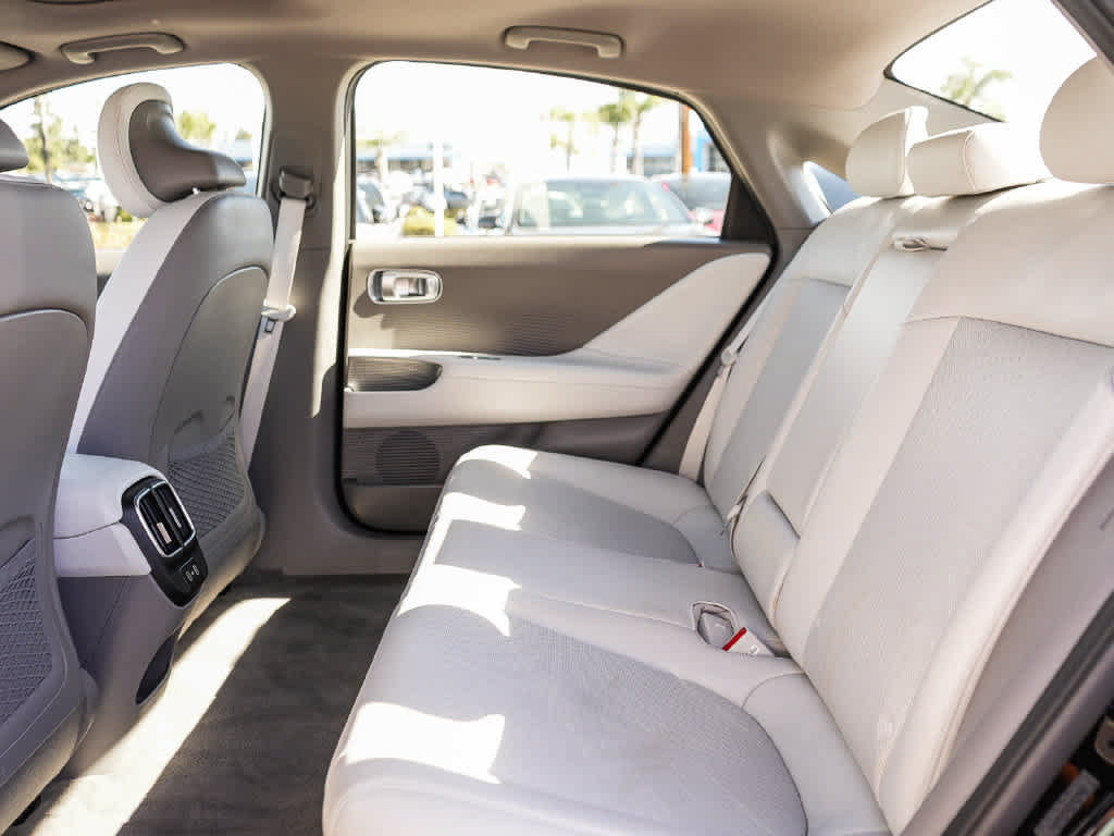Used 2023 Hyundai Ioniq 6 Limited AWD/4WD image 19
