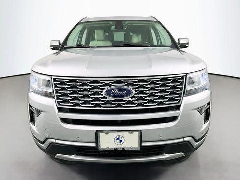 Used 2018 Ford Explorer Platinum AWD/4WD image 2