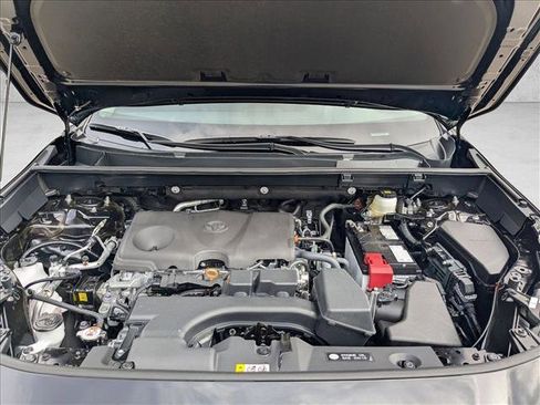 Certified 2025 Toyota RAV4 LE image 16