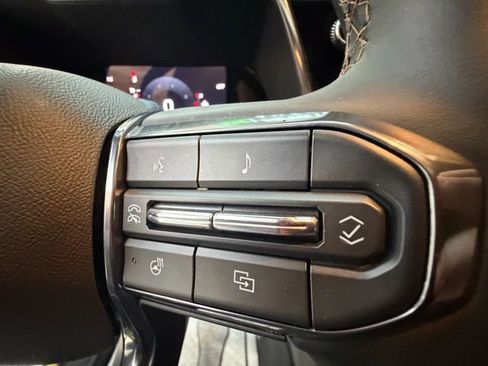 Used 2023 GMC Canyon AT4 w/ AT4 Premium Package image 27