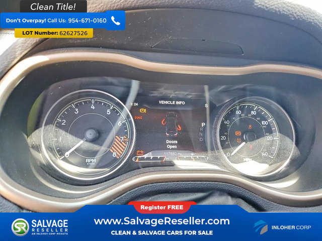 Used 2014 Jeep Cherokee Limited w/ Technology Group FWD image 12