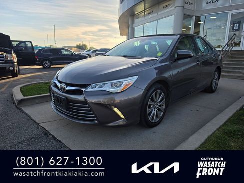 Used 2016 Toyota Camry XLE w/ Advanced Technology Package FWD image 1