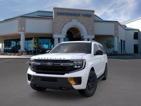 New 2026 Ford Expedition Tremor image 2