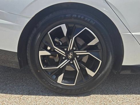 Used 2025 Hyundai Sonata SEL FWD image 32