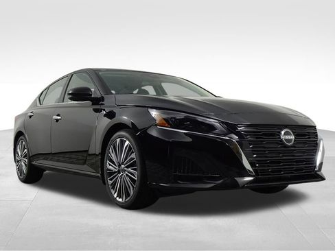 New 2025 Nissan Altima 2.5 SL image 7