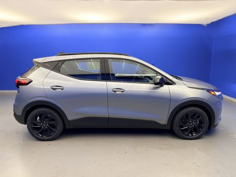 New 2027 Chevrolet Bolt RS FWD image 8