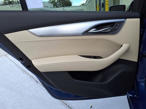 Certified 2023 Cadillac CT5 Luxury w/ Cold Weather Package image 17