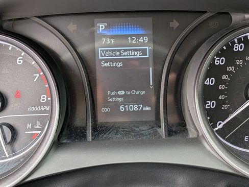 Used 2023 Toyota Camry SE image 17