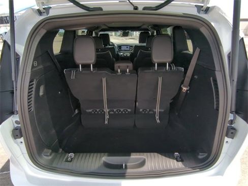 New 2026 Chrysler Pacifica Limited w/ S Appearance Package image 14