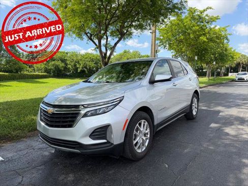 Used 2022 Chevrolet Equinox LT FWD image 1