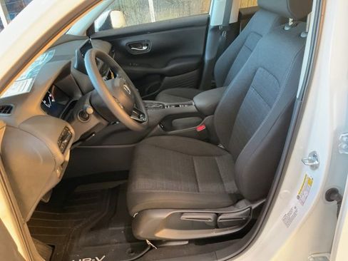 New 2026 Honda HR-V LX image 3