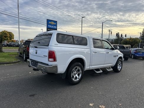 Used 2018 RAM 1500 Laramie image 6
