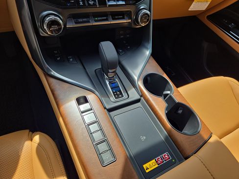 New 2026 Lexus LX 700h Luxury AWD/4WD image 22